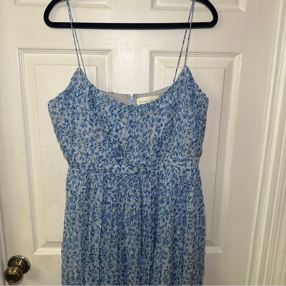 Sachin + Babi Rose Dress Dusty Blue Floral Print - Picture 4 of 10